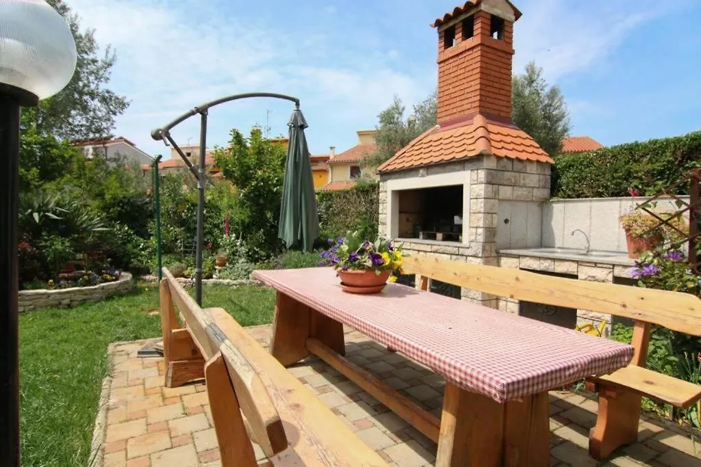 Apartment Apartman C Fazana