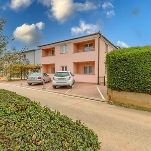 Apartment Alen, Fažana