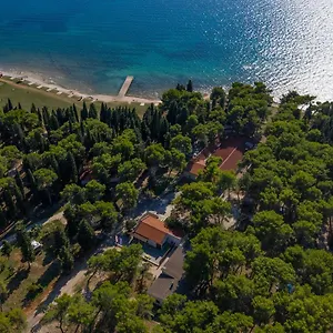 3* Üdülőpark Mobile Homes Camp Pineta - Adriatic Kampovi